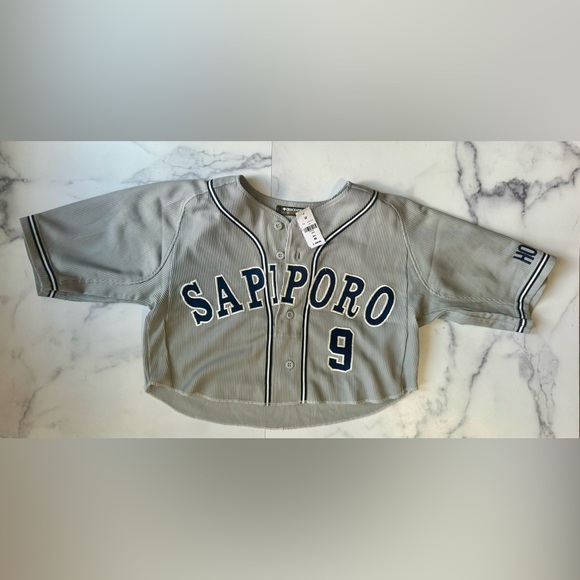 NEW Descente Vintage Sapporo Cropped Baseball Jersey – Sporty Summer Top - Picture 1 of 3